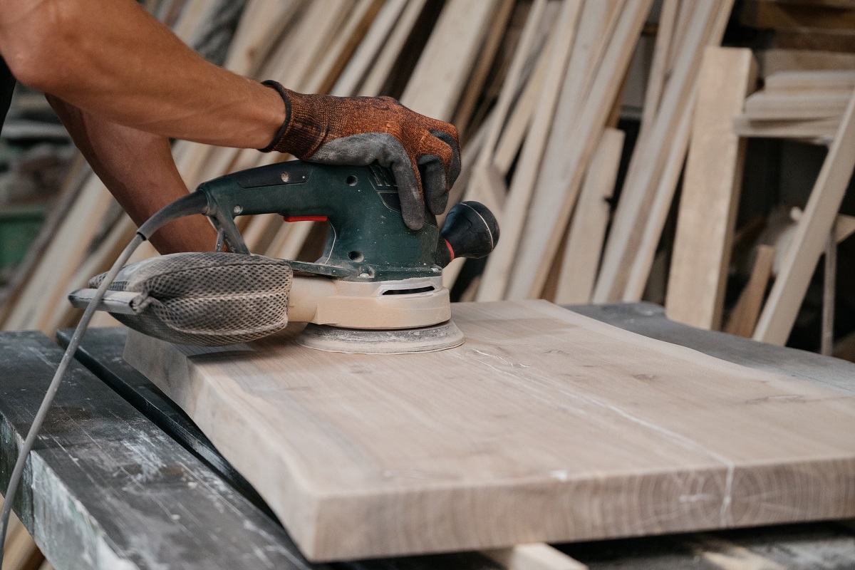 working with orbital sander